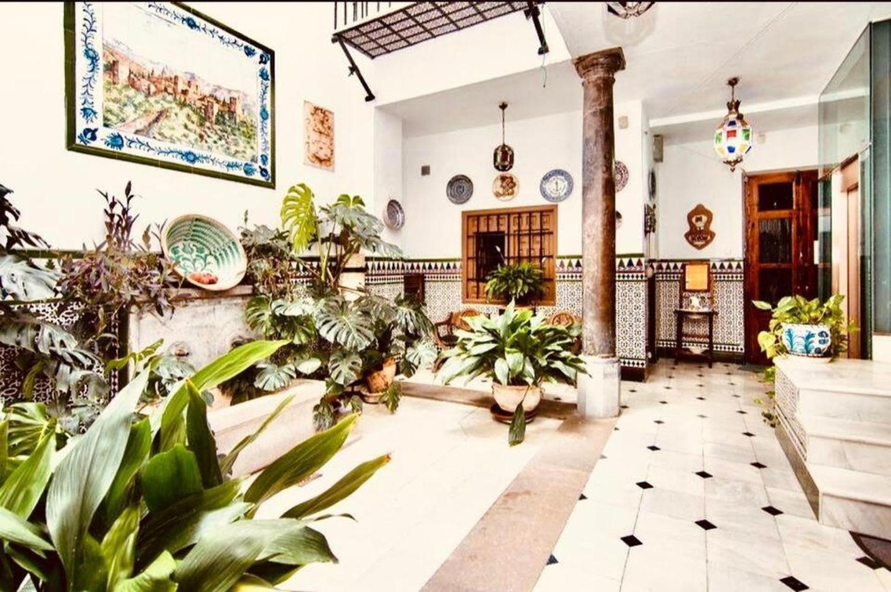 Casa Siglo XVIII Con Patio En Centro De Granada Con Parking Opcional Apartment Exterior photo